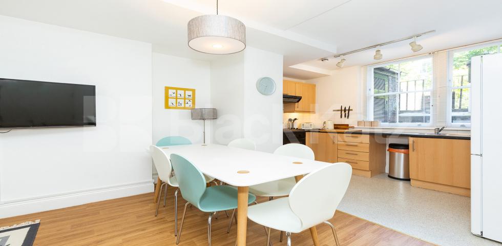 			NEW INSTRUCTION!, 2 Bedroom, 1 bath, 1 reception Flat			 Bedford Place, RUSSELL SQUARE